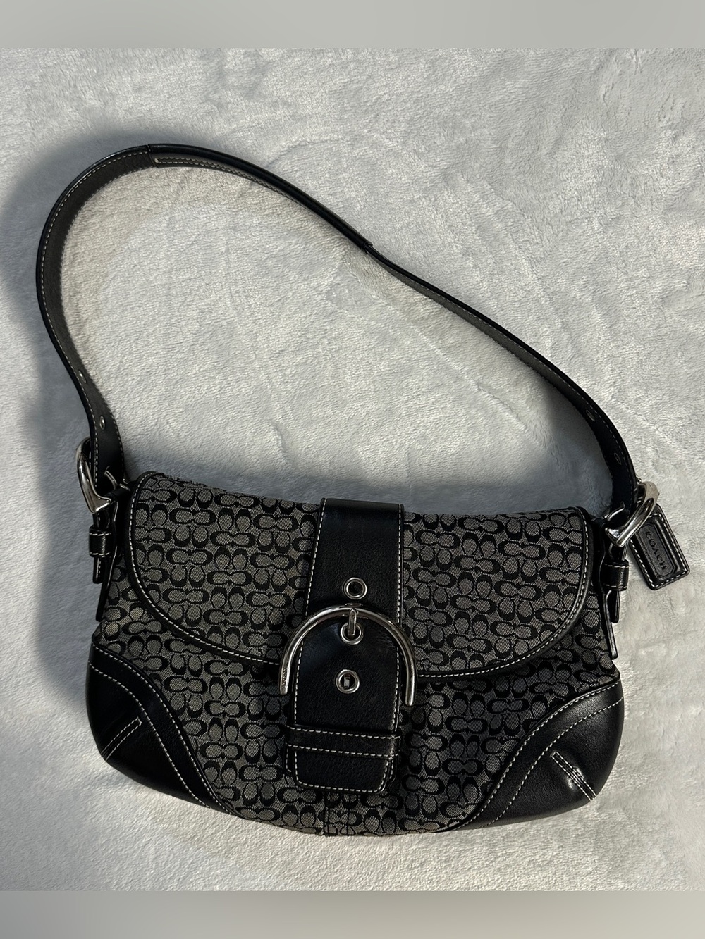 COACH vintage soho signature buckle flap black grey jacquard canvas shoulder bag